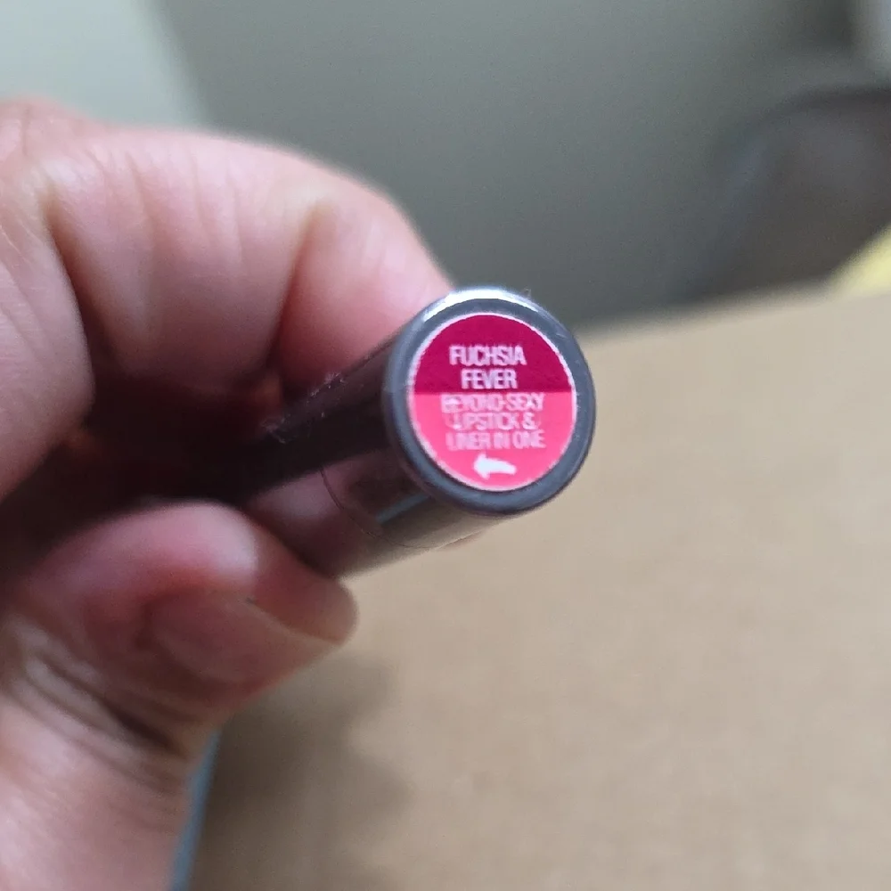 🌴 Benefit Double The Lip in Fuschia Fever Beyond Sexy Lipstick & Liner In 1 New
